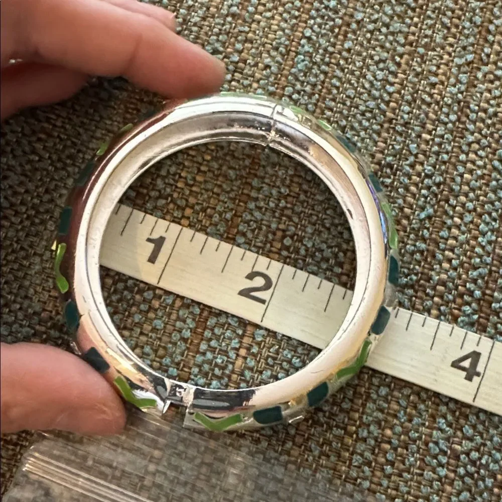 3121 Bracelet‎